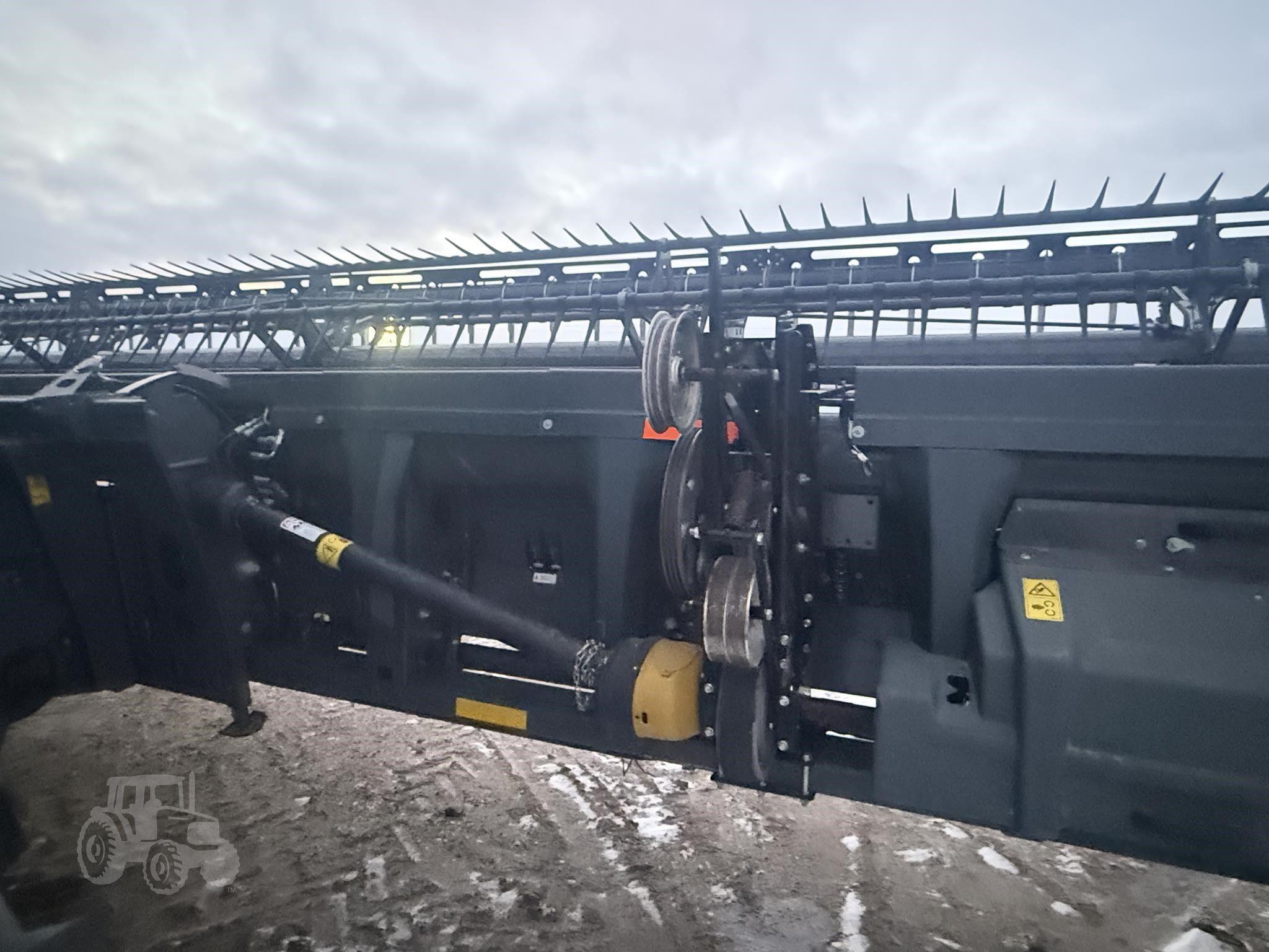 2022 GLEANER 9340 image 13