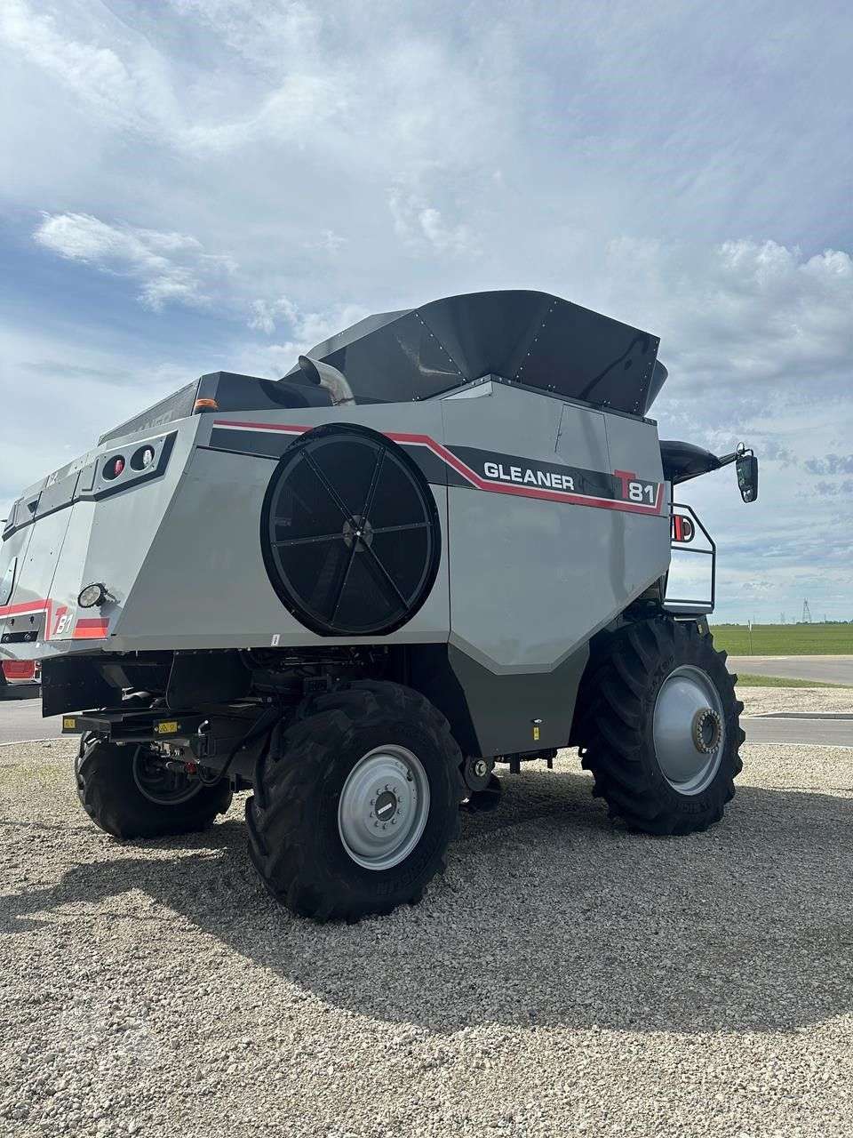 2026 GLEANER T81 image 5