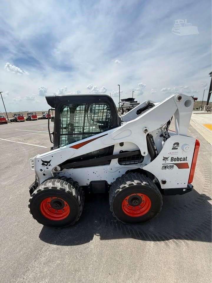 2020 BOBCAT S740 image 6