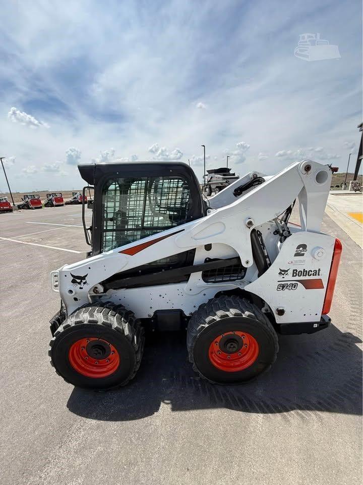 2020 BOBCAT S740 image 6