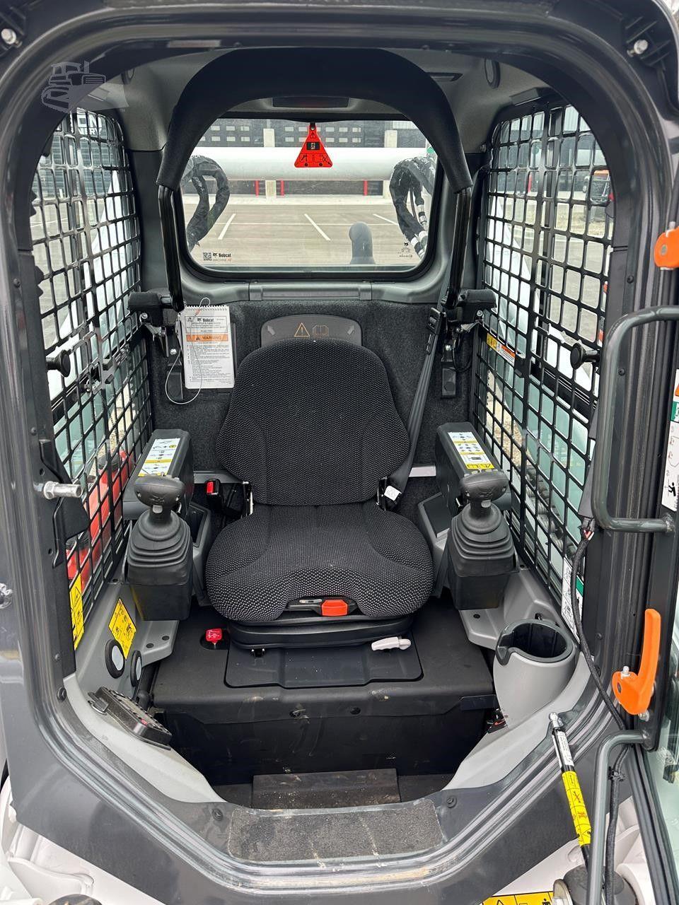 2026 BOBCAT T770 image 7