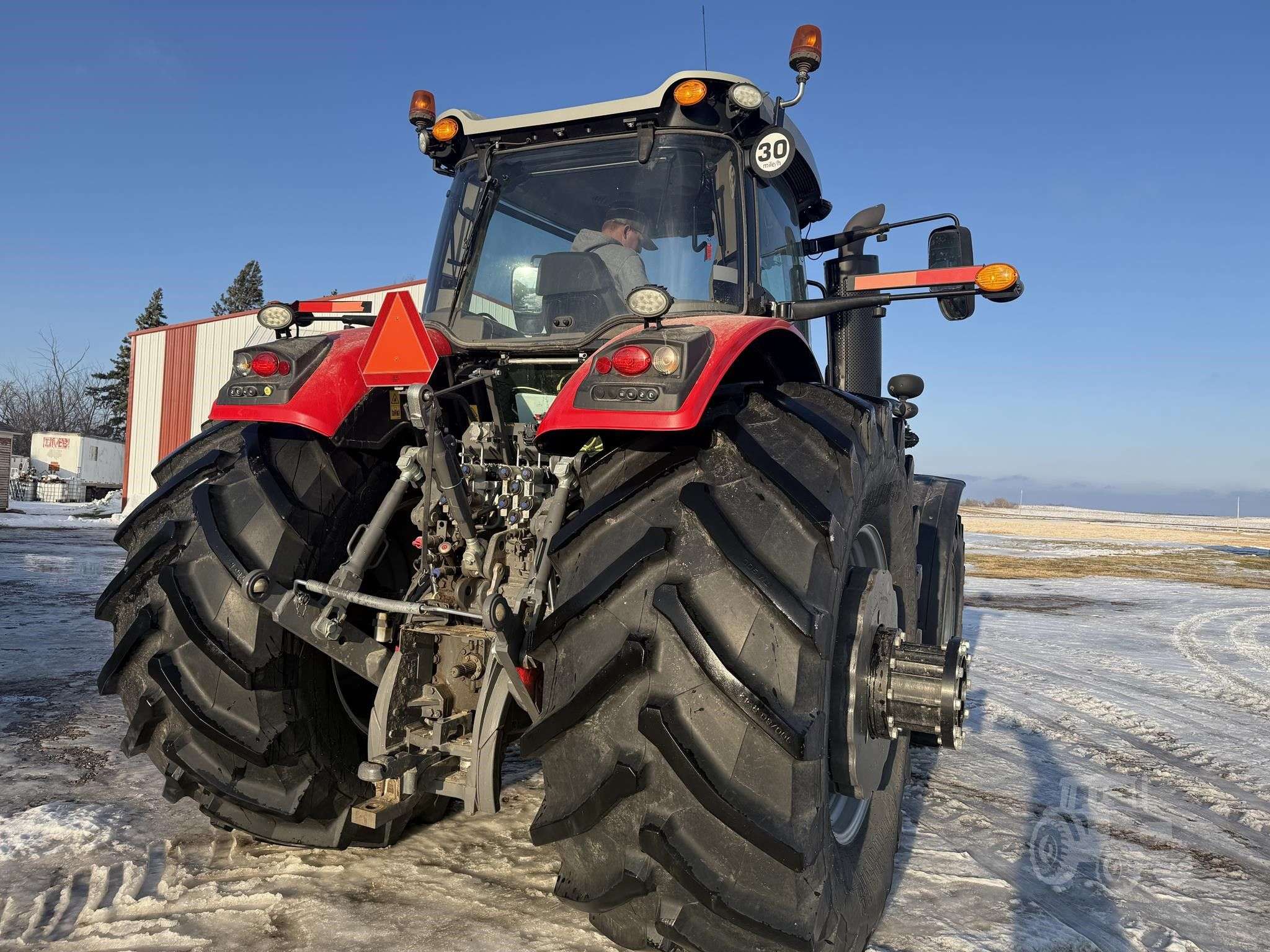 2022 MASSEY FERGUSON 8740S image 10