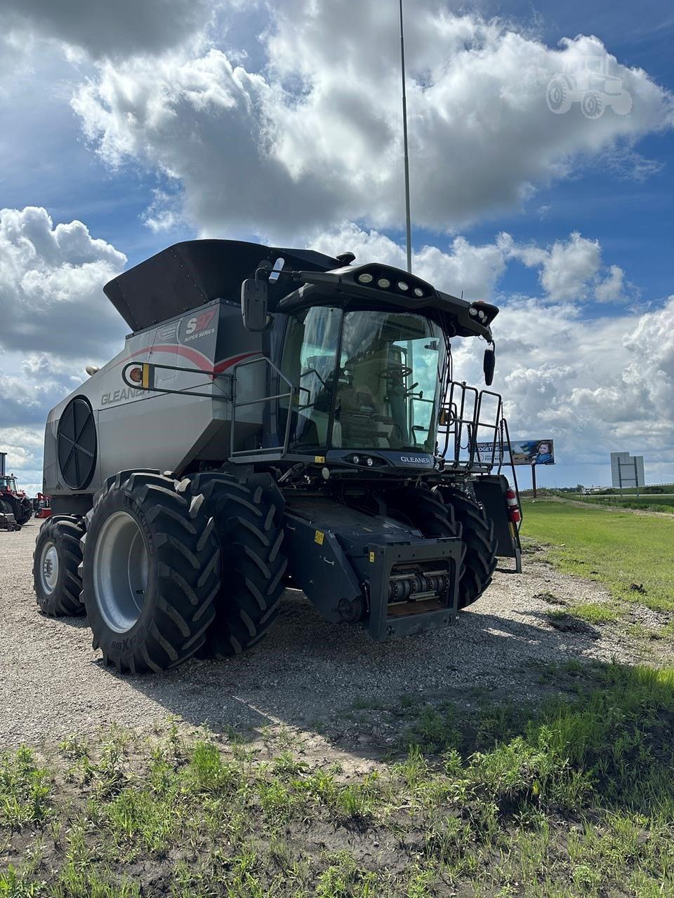 2024 GLEANER S97 image 7