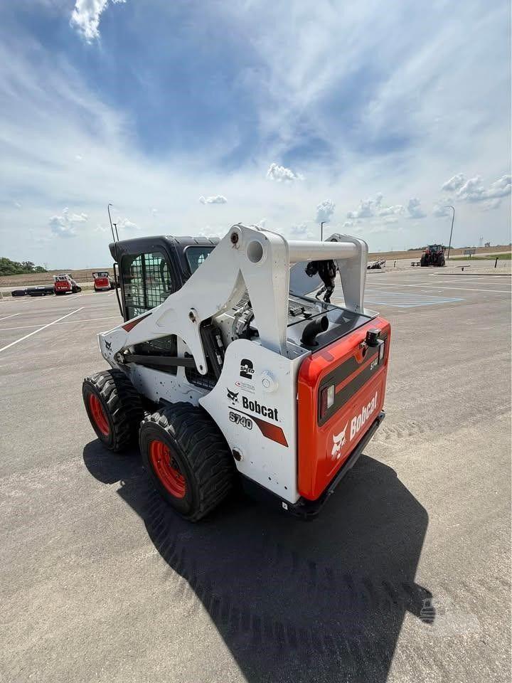 2020 BOBCAT S740 image 5