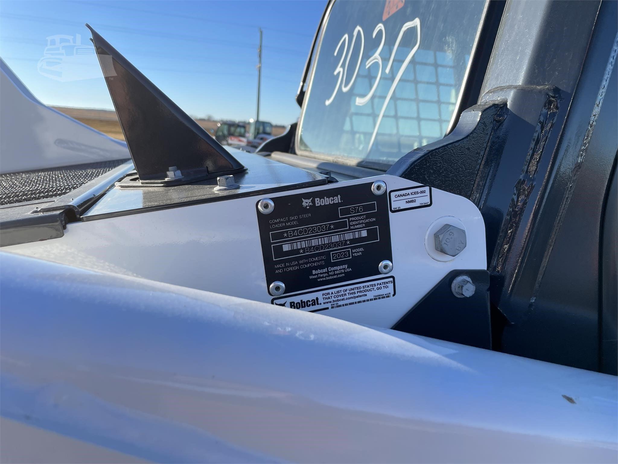 2023 BOBCAT S76 image 4