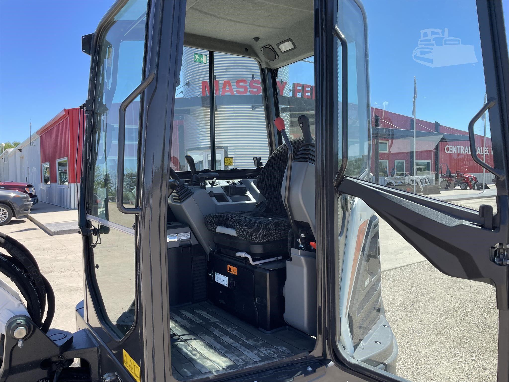 2023 BOBCAT E35R2 image 4