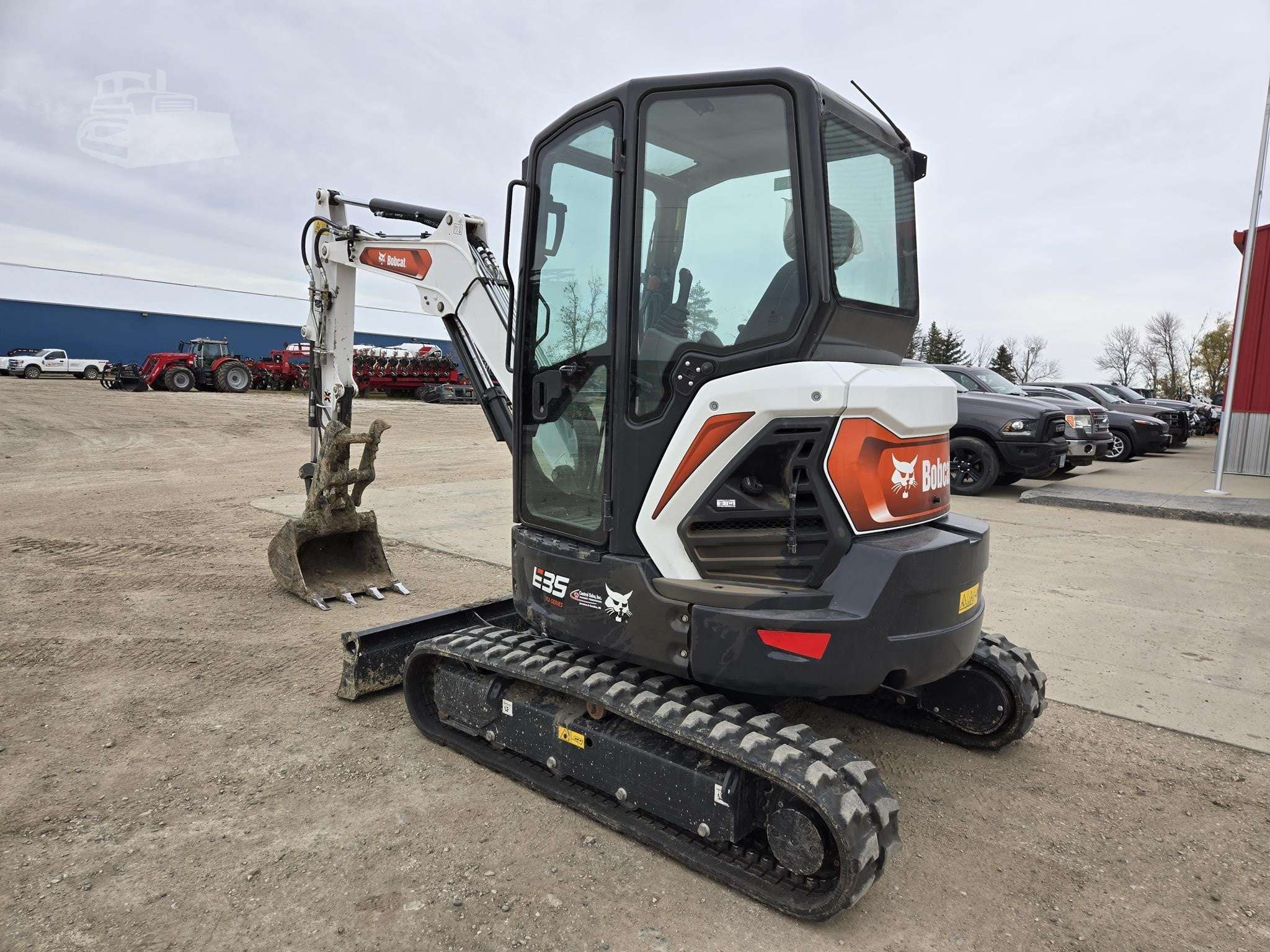 2023 BOBCAT E35 image 5