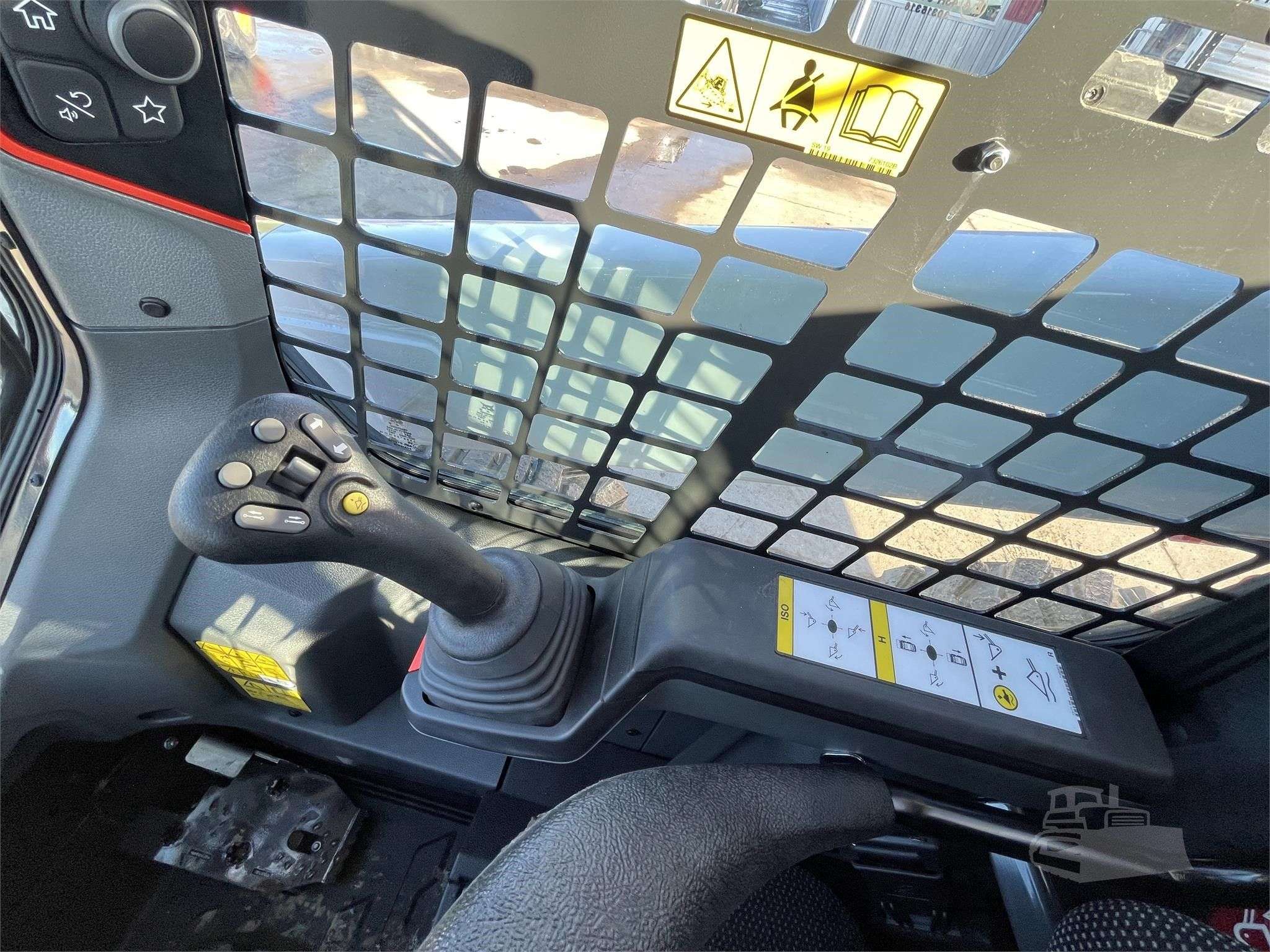 2023 BOBCAT S76 image 10