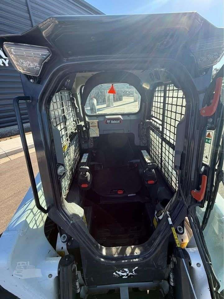 2022 BOBCAT S76 image 8