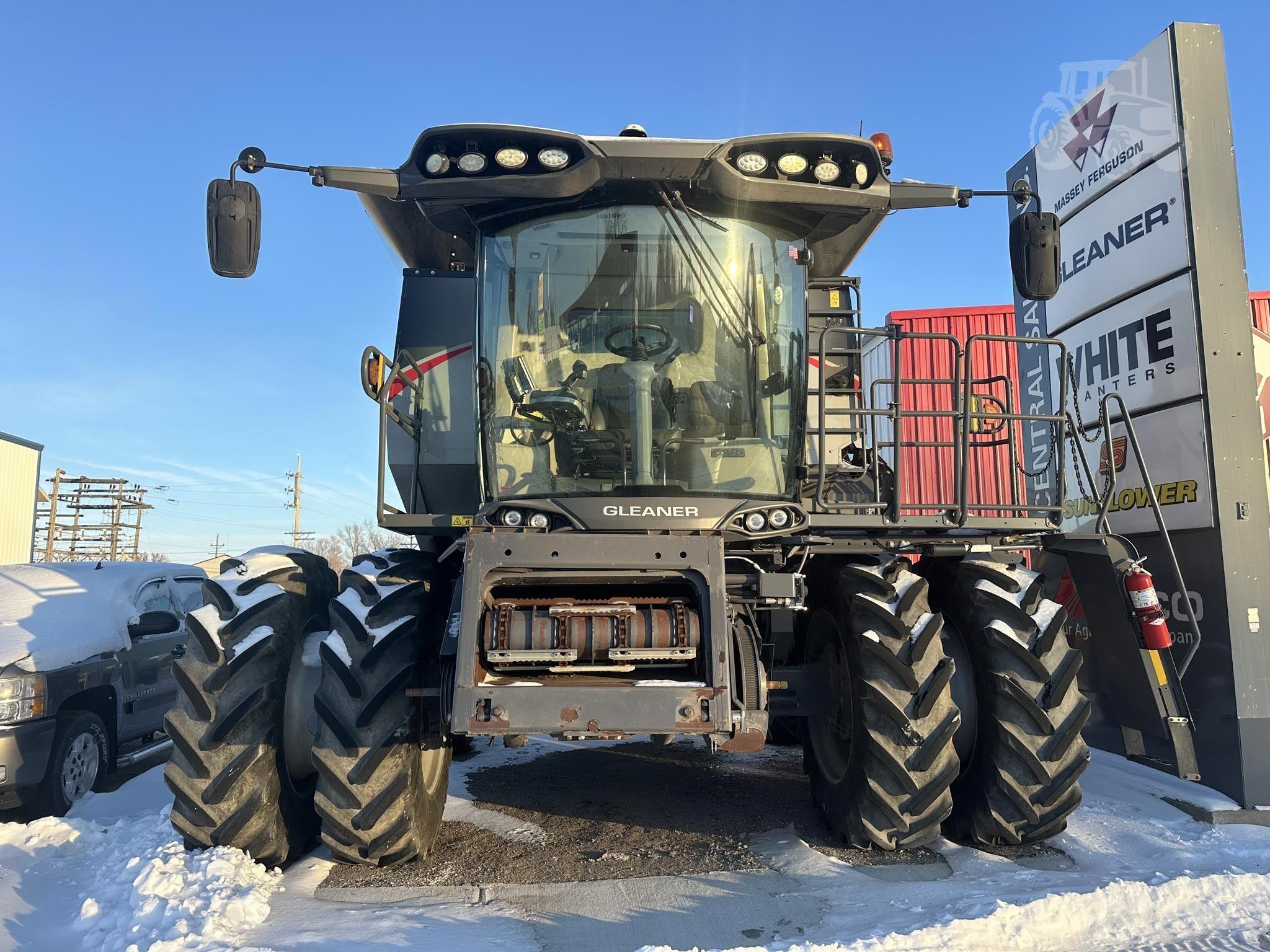 2021 GLEANER S97 image 2