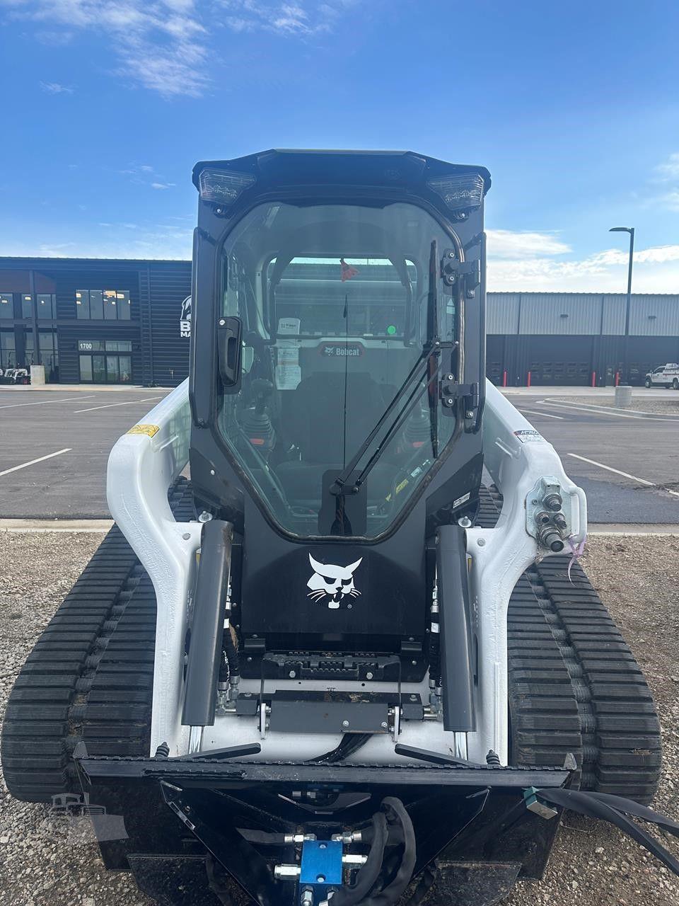 2025 BOBCAT T76 image 6