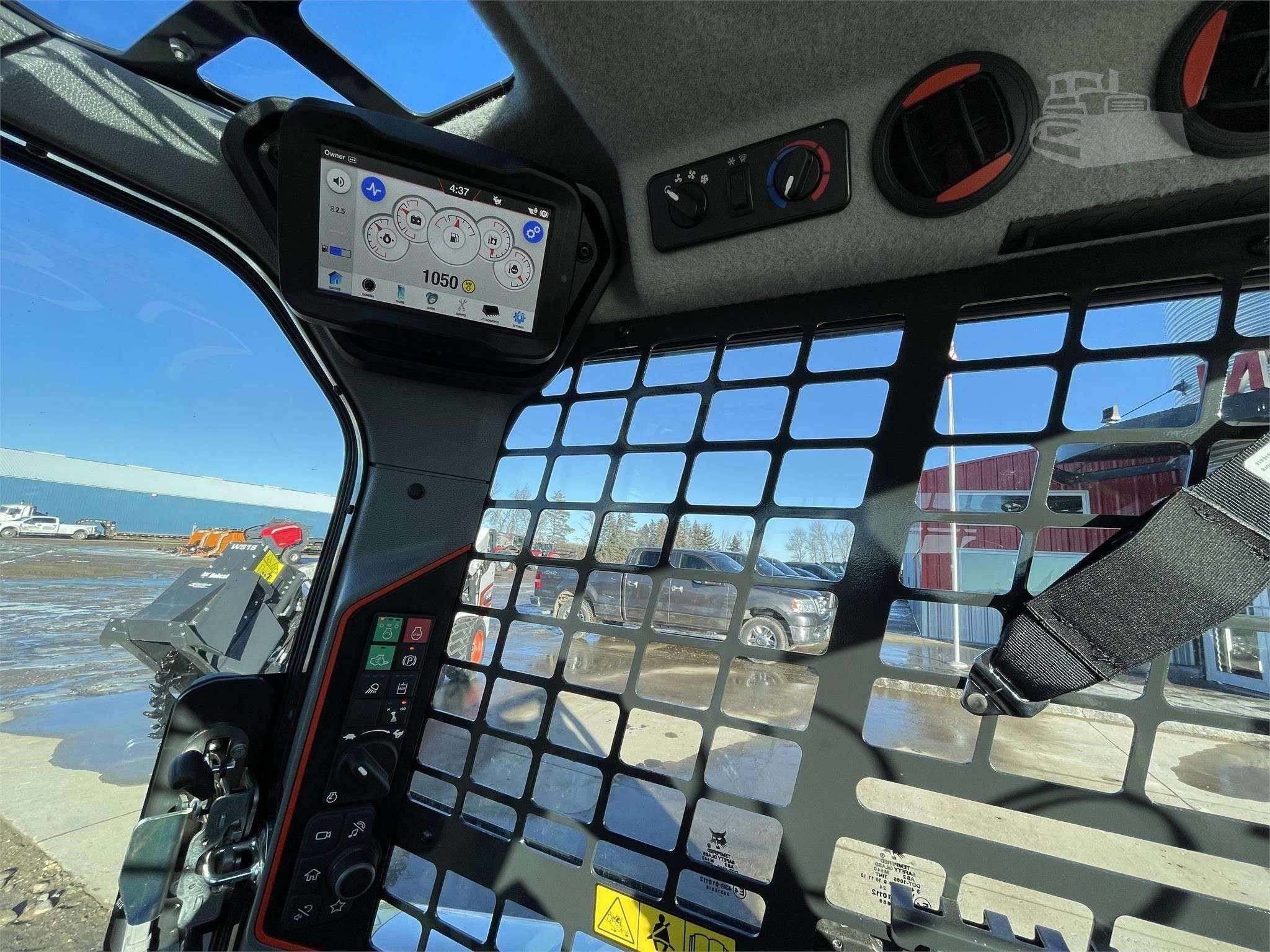 2023 BOBCAT S76 image 11