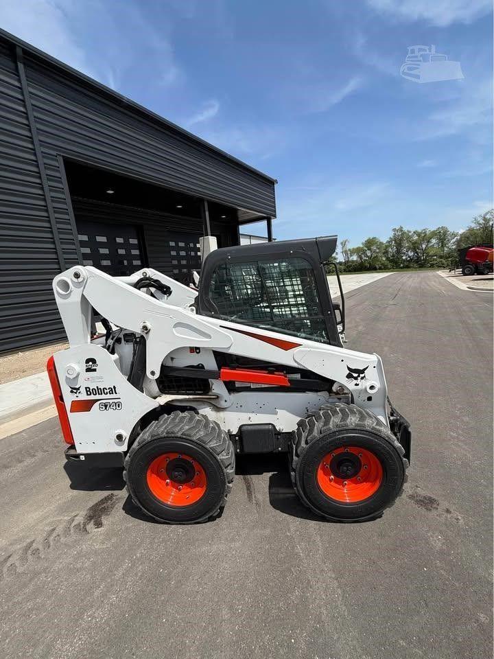 2020 BOBCAT S740 image 2