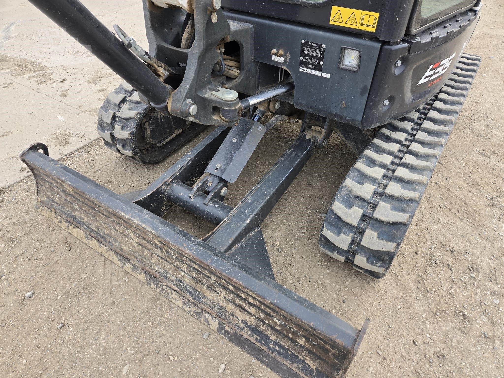 2022 BOBCAT E35R2 image 10