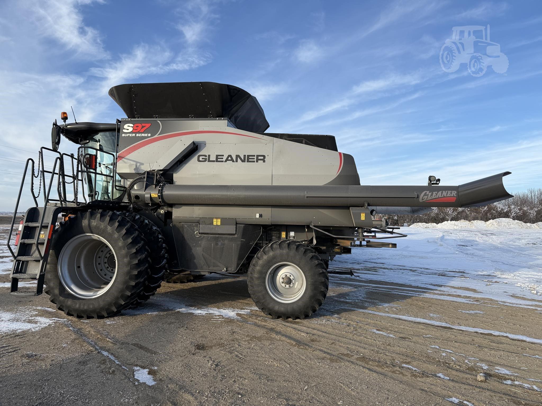 2017 GLEANER S97 image 11