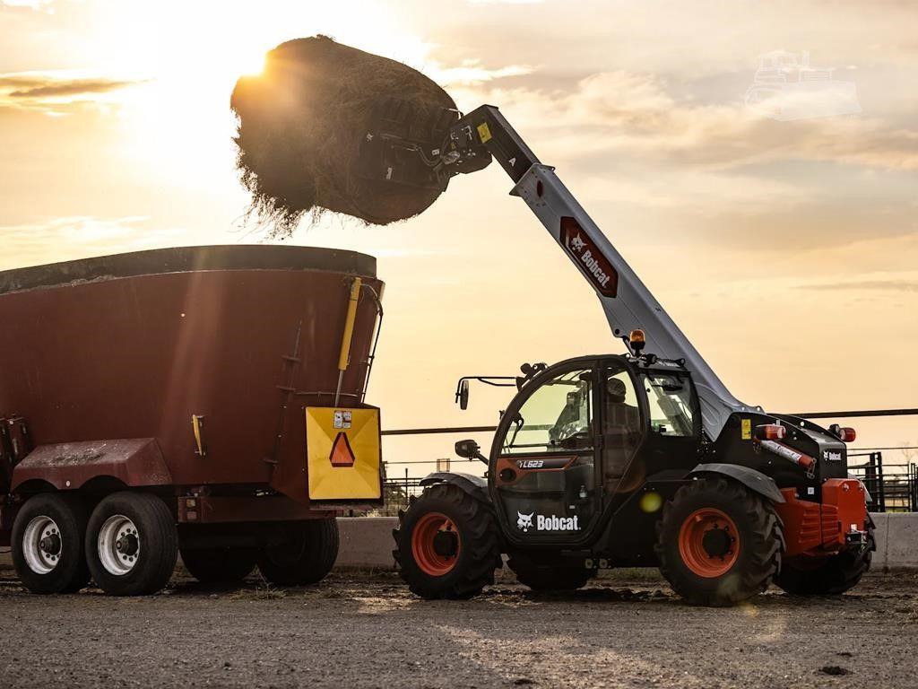 2026 BOBCAT TL623 image 2