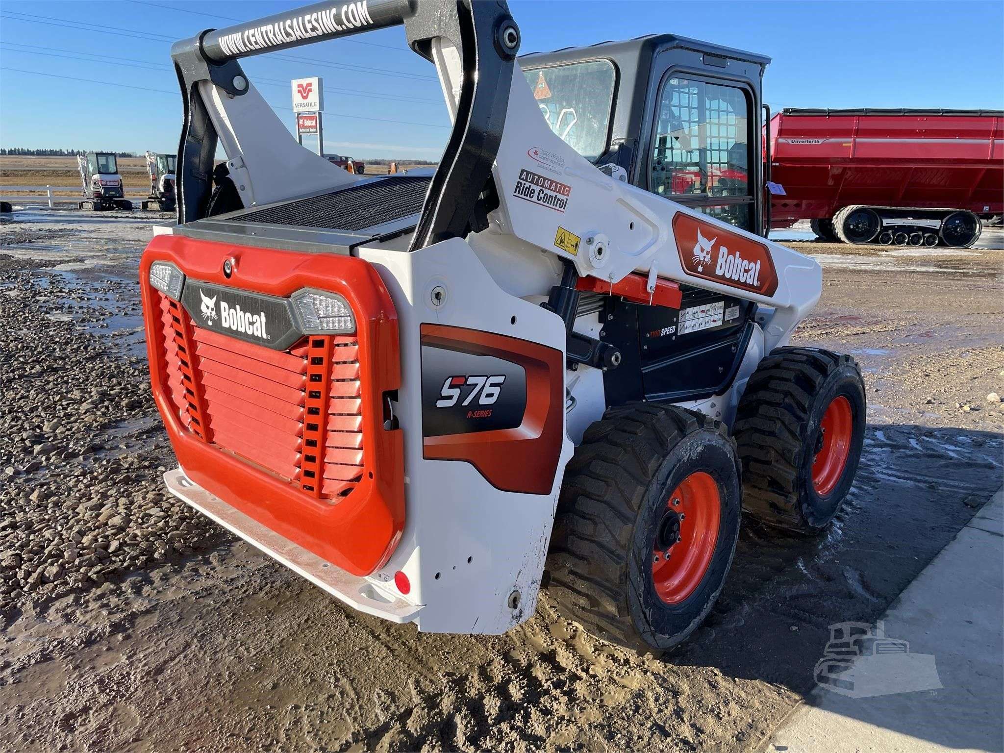 2023 BOBCAT S76 image 3