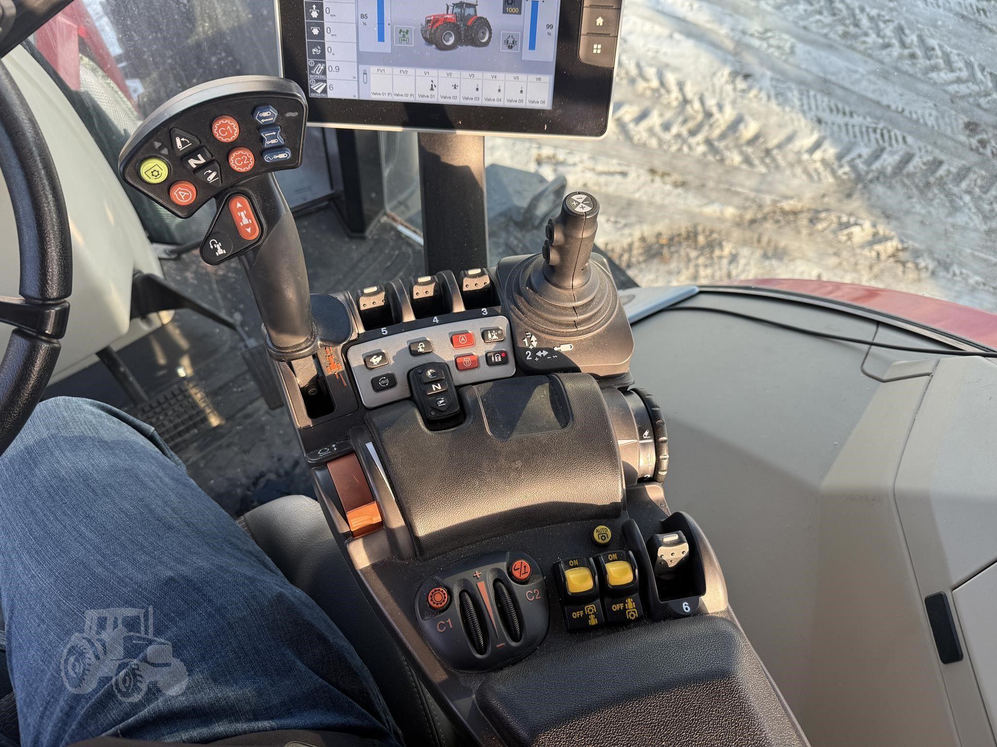 2022 MASSEY FERGUSON 8740S image 19