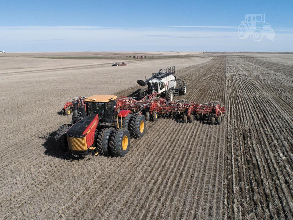2025 VERSATILE 580 image 9