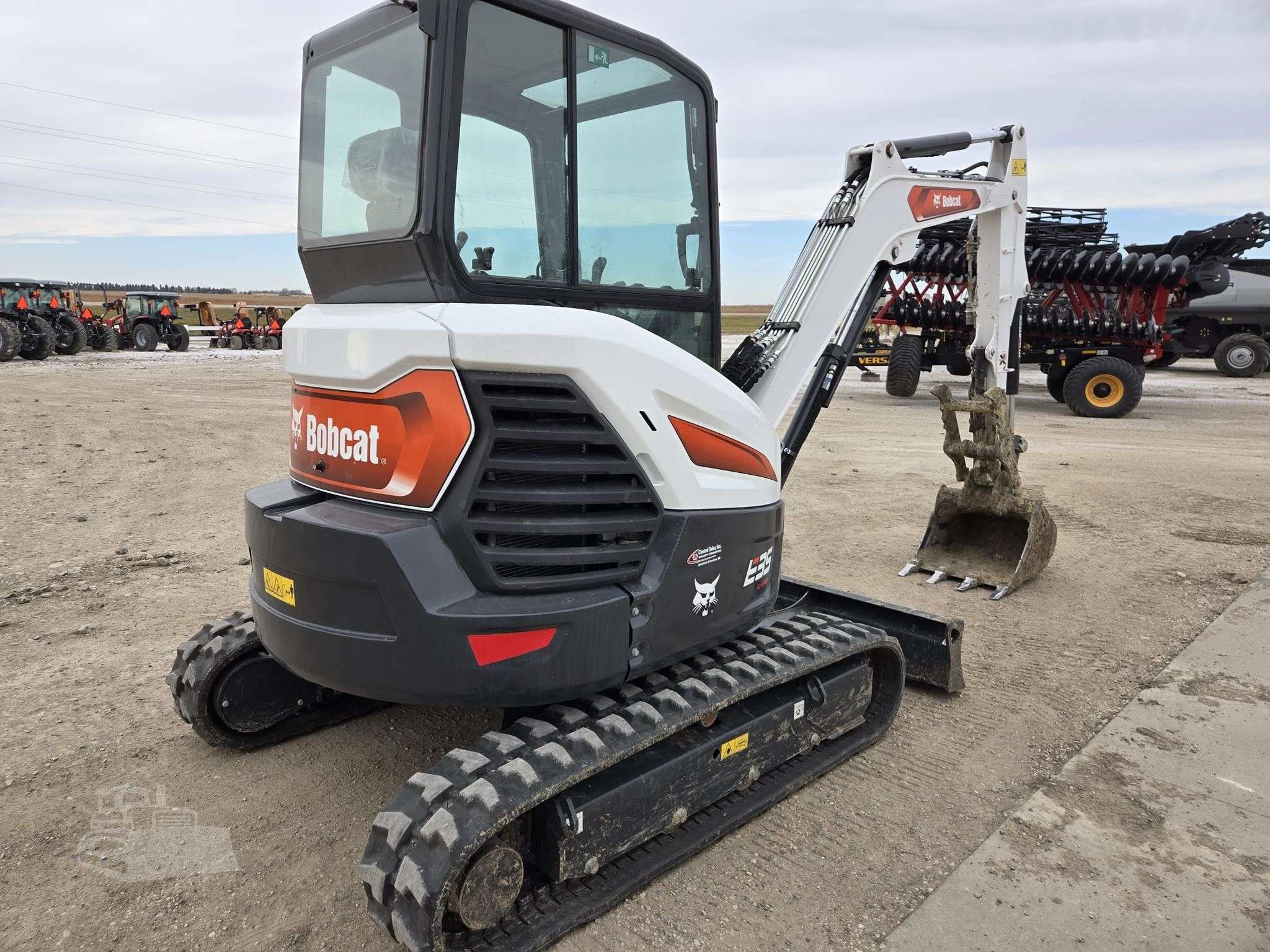 2023 BOBCAT E35 image 4