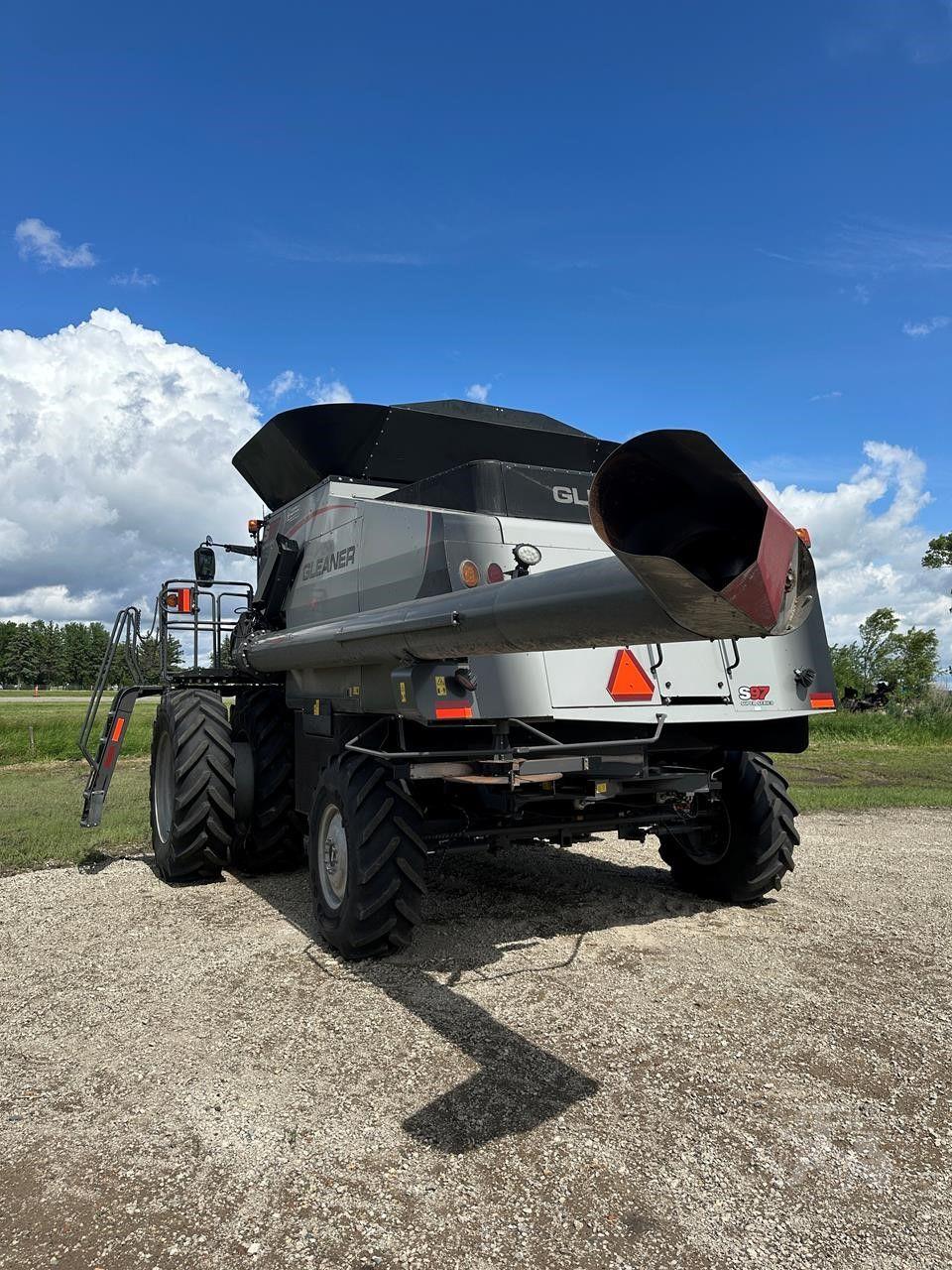 2024 GLEANER S97 image 3