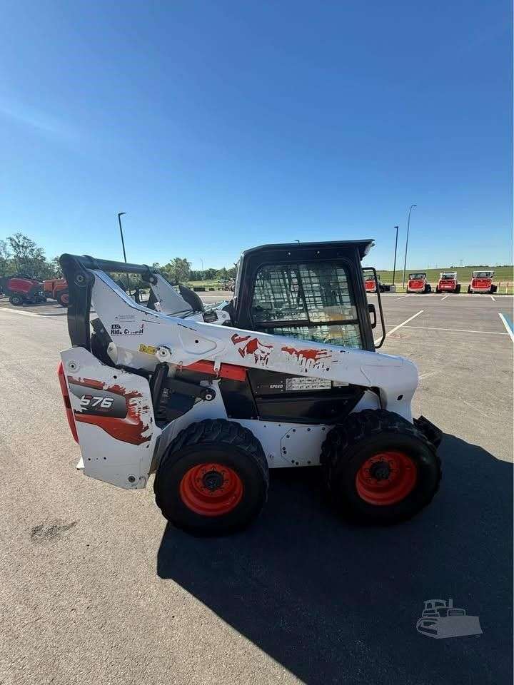 2022 BOBCAT S76 image 4