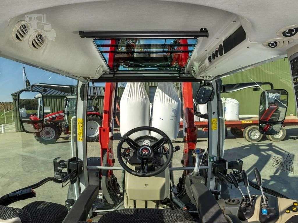 2026 MASSEY FERGUSON 5S.145 image 6