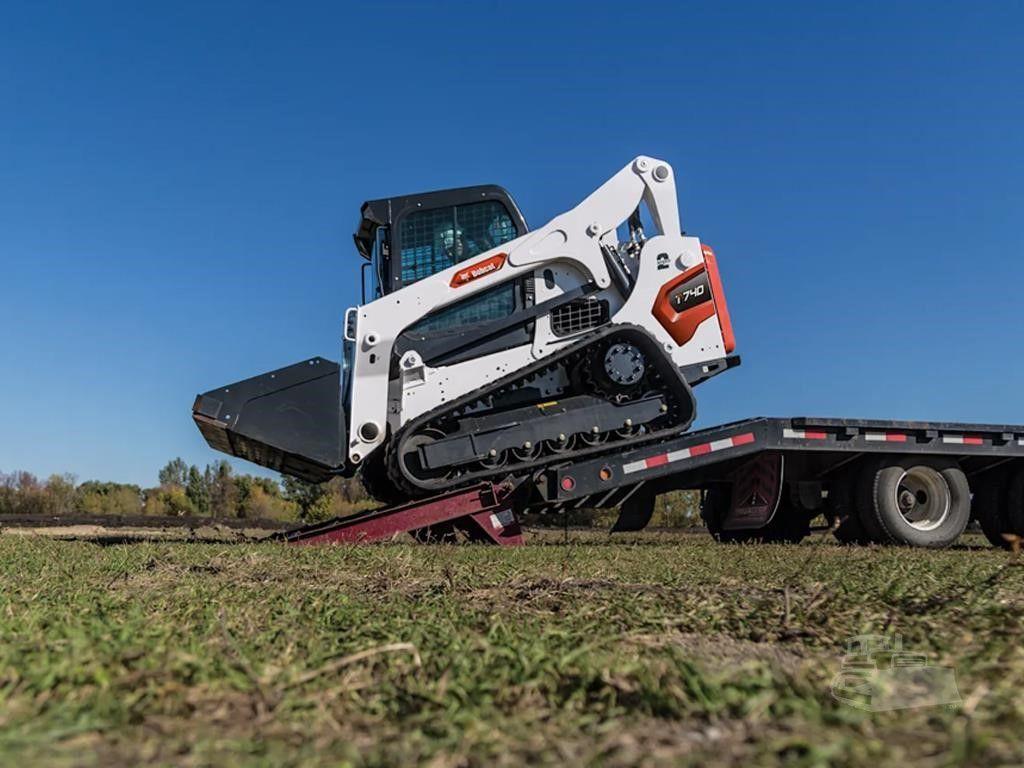2026 BOBCAT T740 image 4