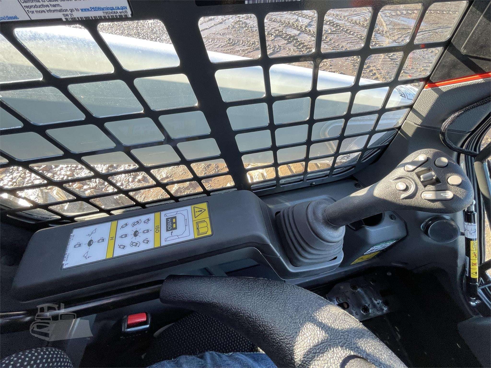 2023 BOBCAT S76 image 9