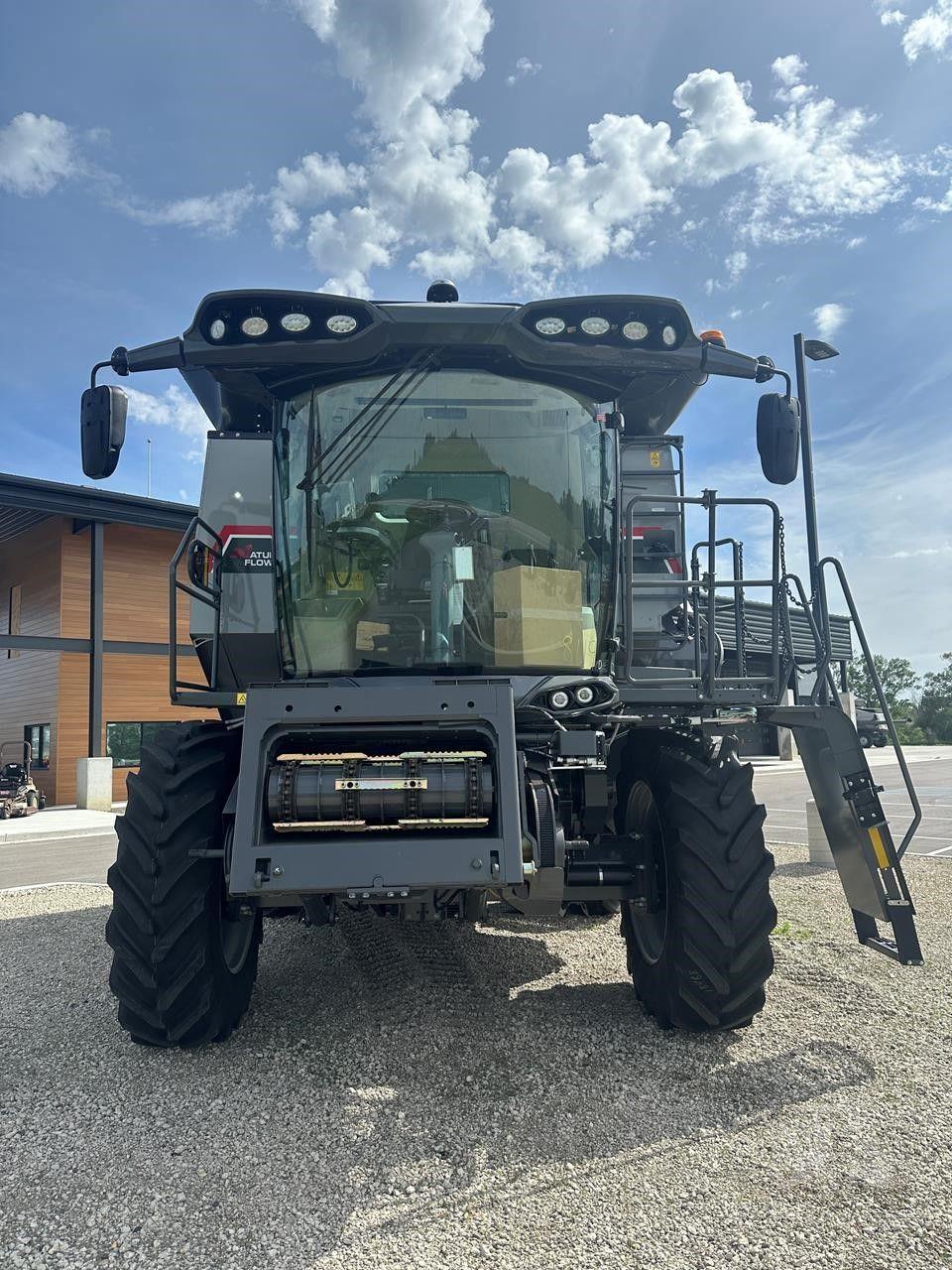 2026 GLEANER T81 image 8
