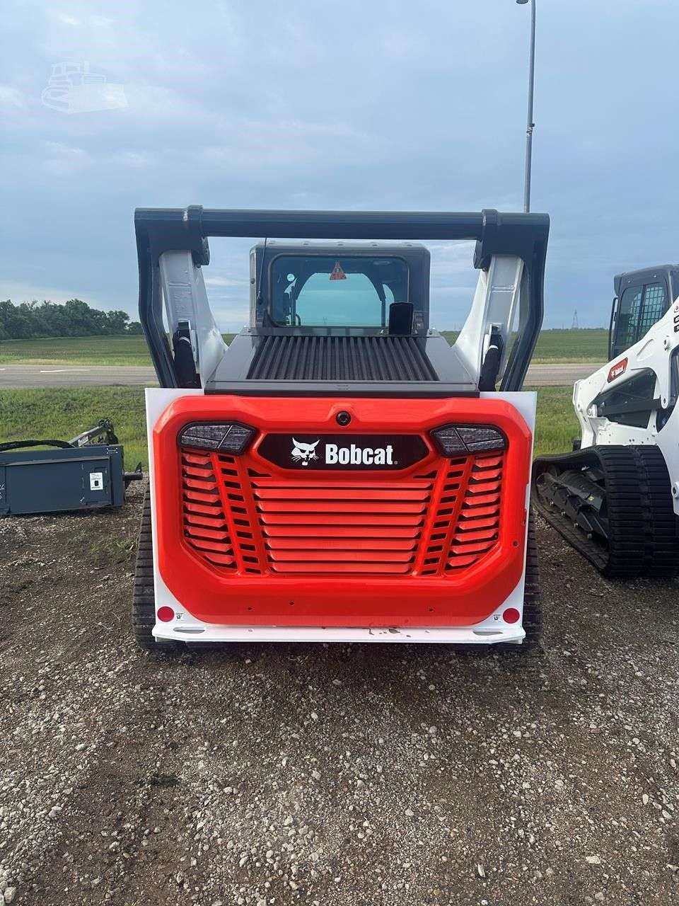 2025 BOBCAT T76 image 4