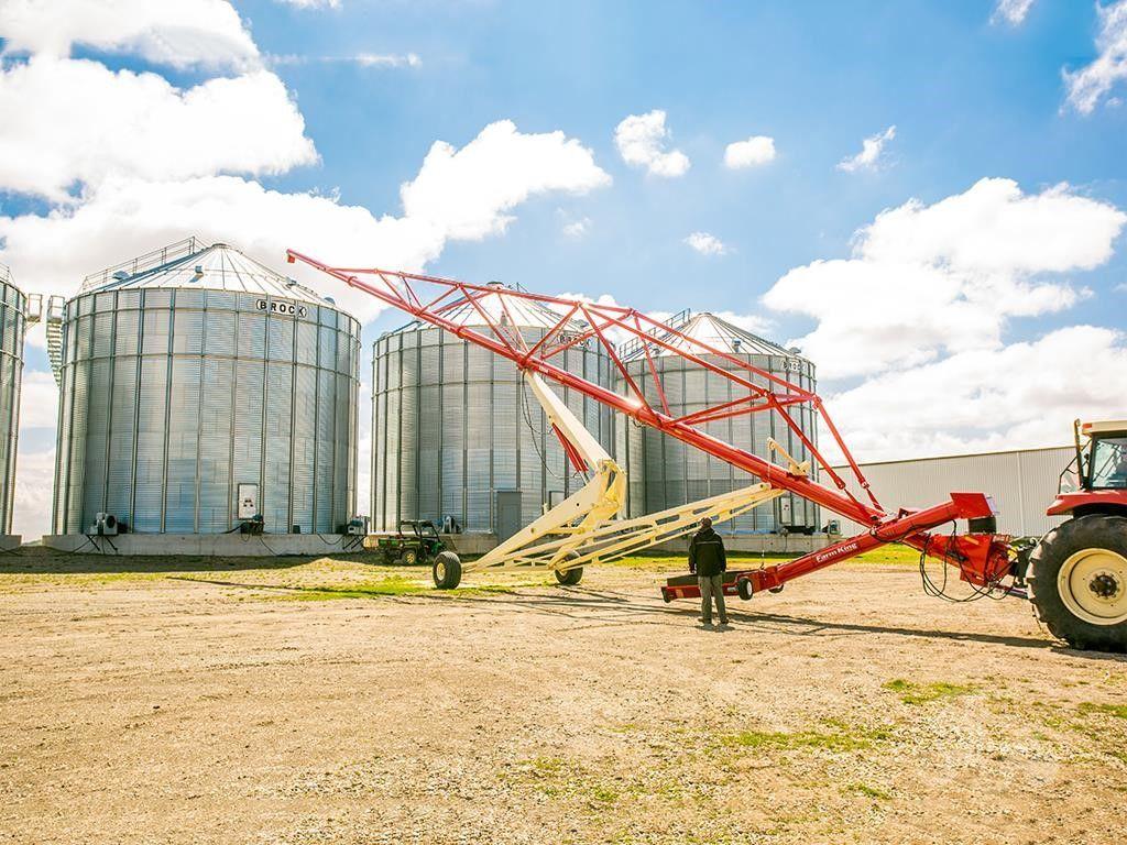 2026 FARM KING 1684