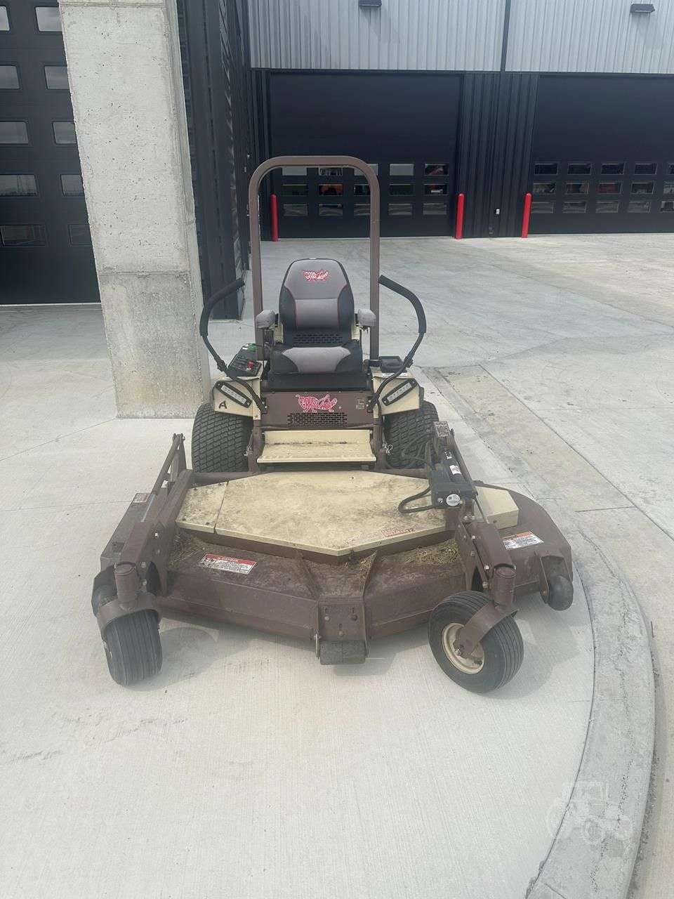 2024 GRASSHOPPER 725D image 8