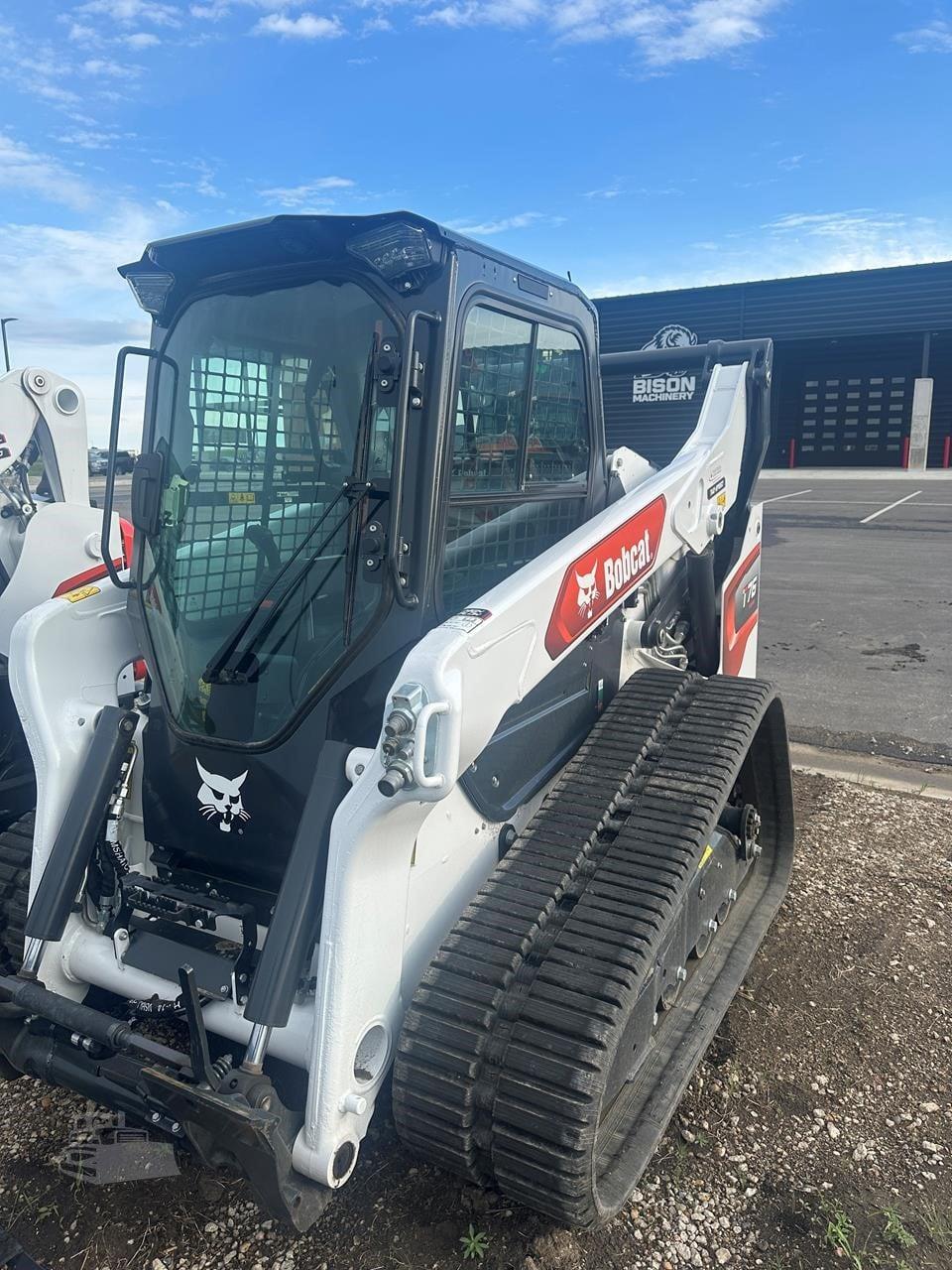 2025 BOBCAT T76