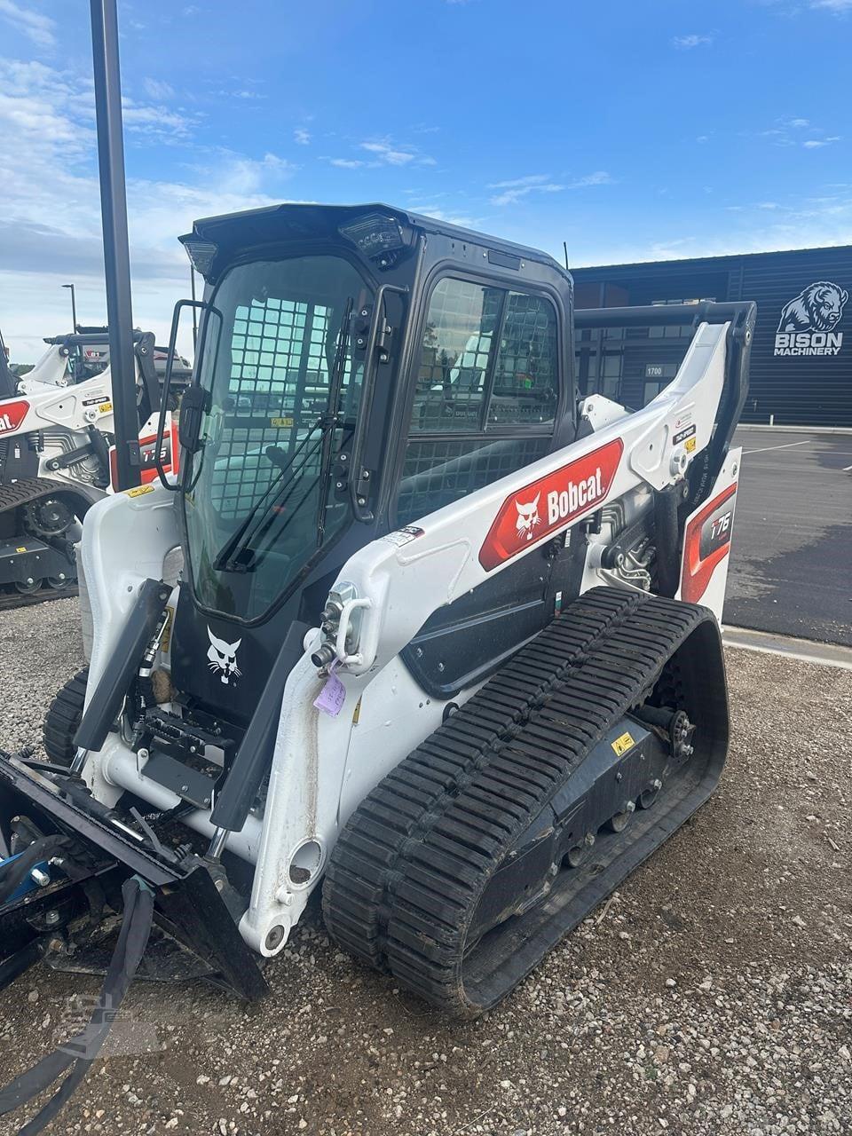 2025 BOBCAT T76
