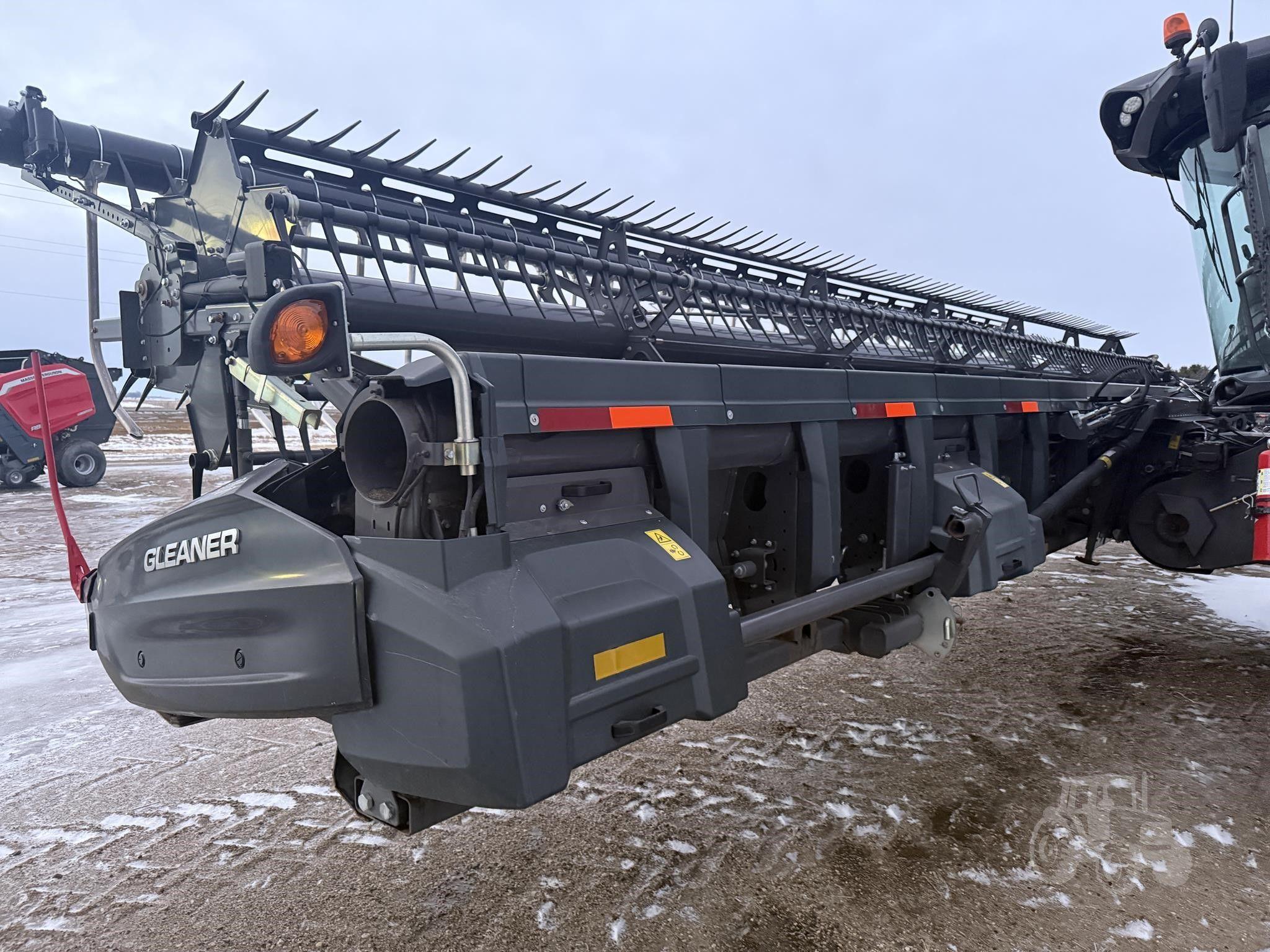 2022 GLEANER 9340 image 3