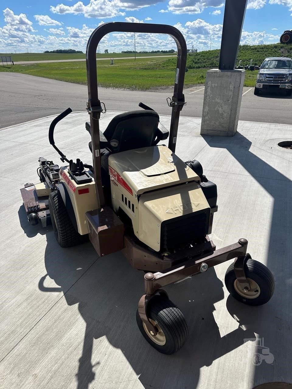 2026 GRASSHOPPER 725DT6 image 4