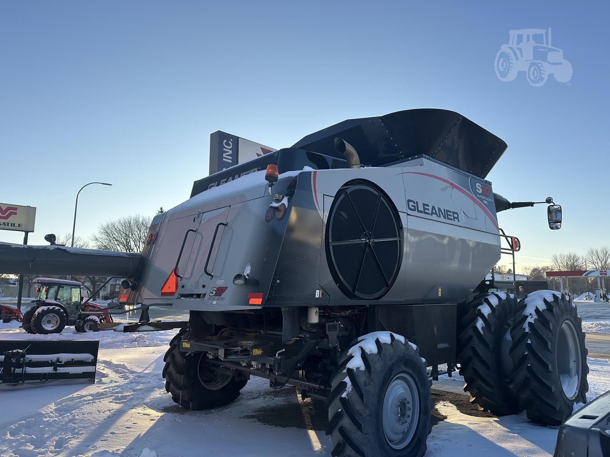 2021 GLEANER S97 image 3