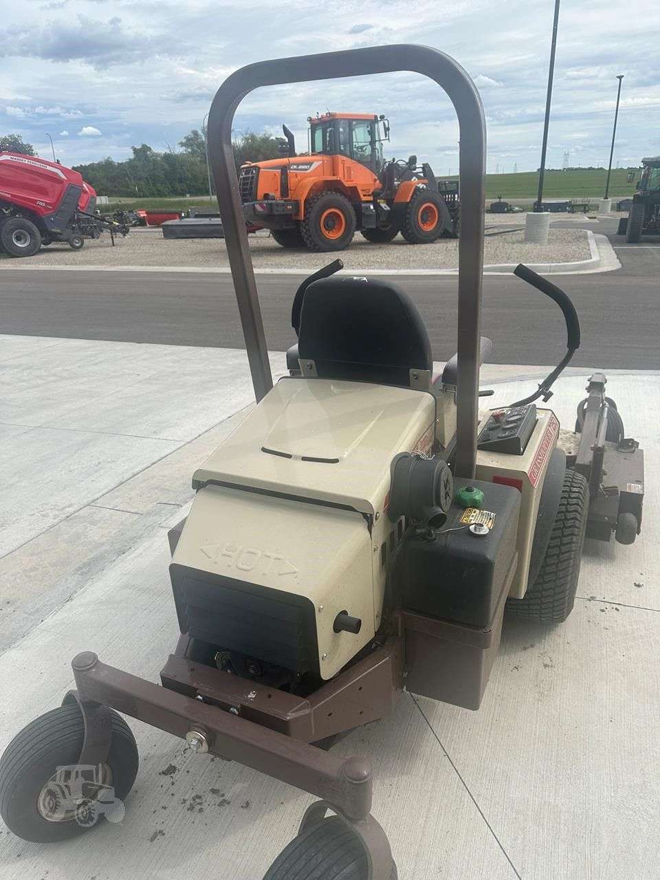 2024 GRASSHOPPER 725D image 3
