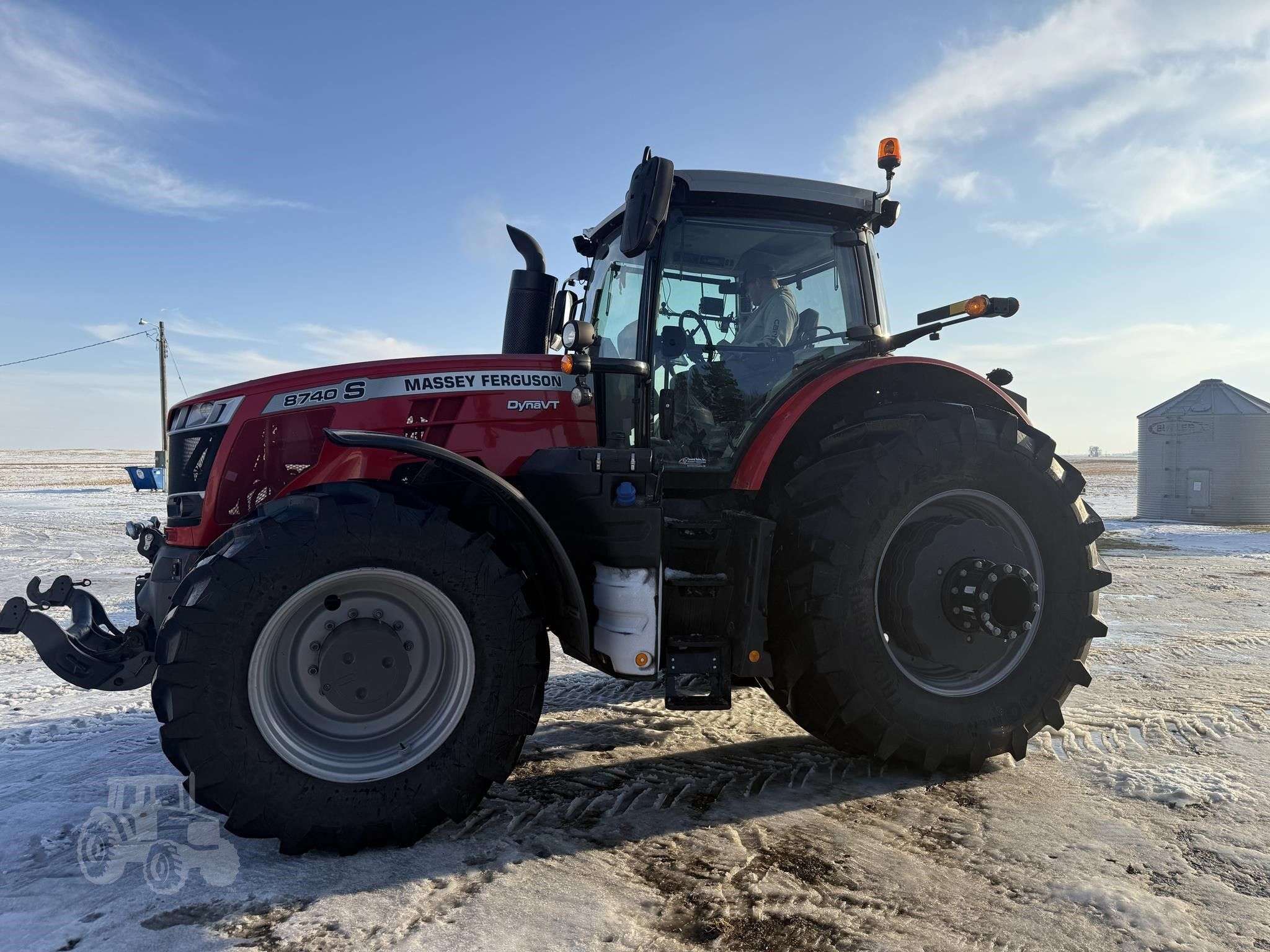 2022 MASSEY FERGUSON 8740S image 4