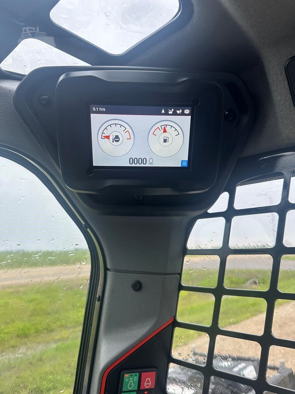 2025 BOBCAT T66 image 8