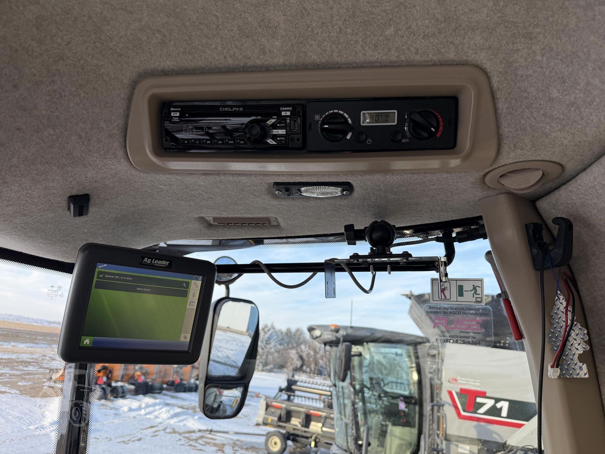 2017 GLEANER S97 image 17