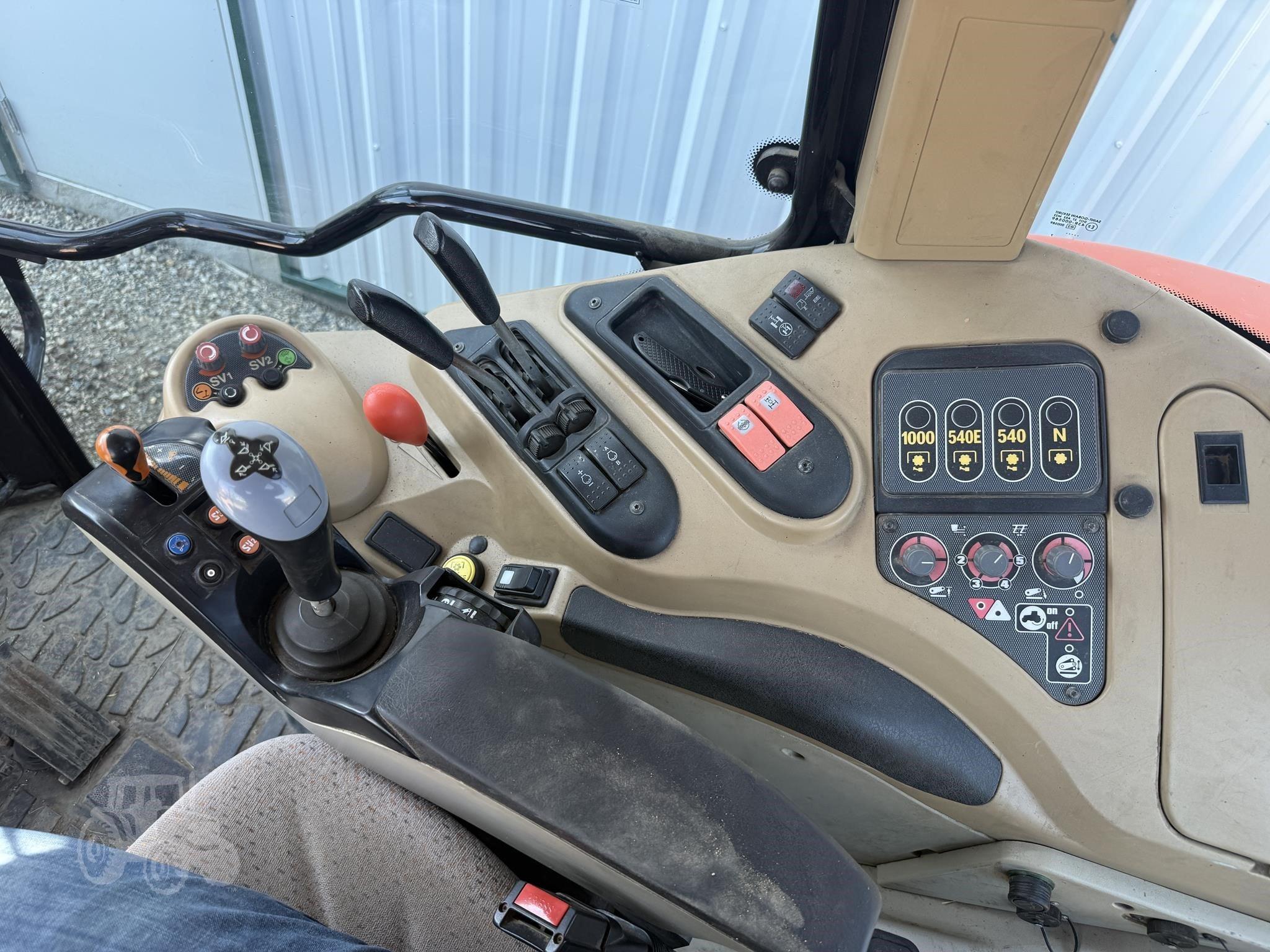 2007 AGCO RT120A image 17